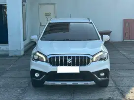 ‼️DP 10 JT‼️
SUZUKI SX4 S-CROSS 1.5 AT 2019 TERAWAT SIAP PAKAI