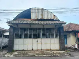 1002,33 rumah lelang Sidoarjo di Raya suko