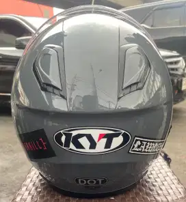 Helm kyoto pemakaian 5 bulan