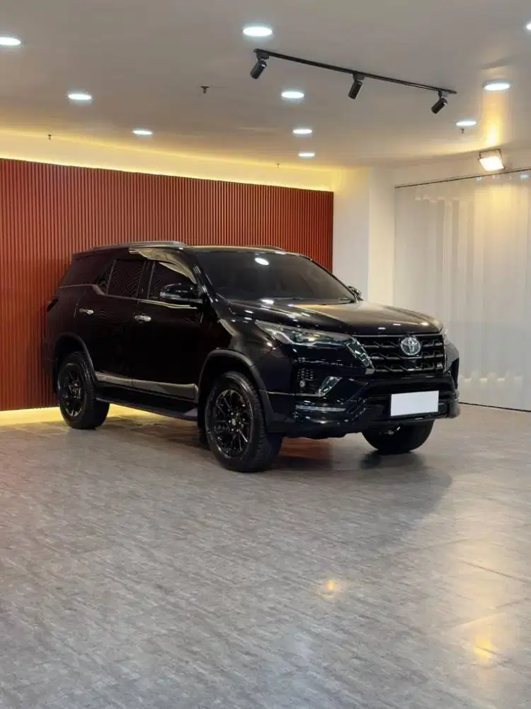 Toyota Fortuner VRZ GR Sport 2.8 AT Tahun 2024