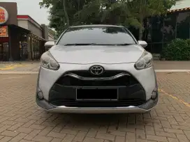 TERMURAH TOYOTA SIENTA G MT 2019 SILVER