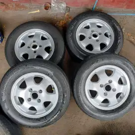 Velg kijang super ring 14 pcd 4x114,3 ban 185/70 R14 Avanza kijang