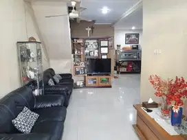 Rumah Taman Palem Lestari Bangunan Terawat Sudah SHM 2 lantai