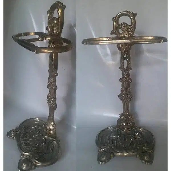 Antik art nouveau tempat payung Italian design bahan besi utuh