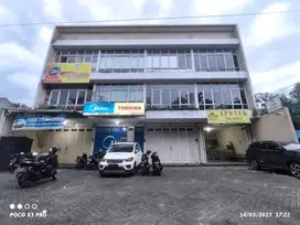 Dijual Unit Ruko 3Lantai Rungkut Asri Tengah SHM Strategis Siap Usaha