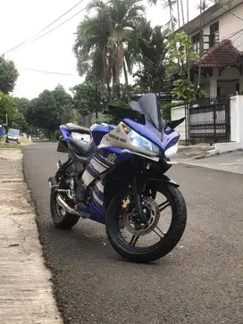 Yamaha R15 V2 2015