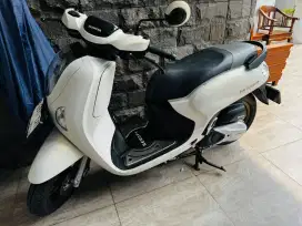 Scoopy tahun 2025 Whiteee