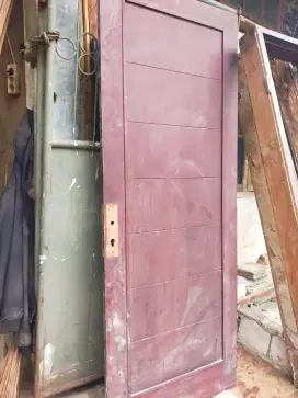 Pintu kamper Samarinda