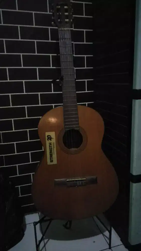 Jual gitar classic ser C 330 YAMAHA