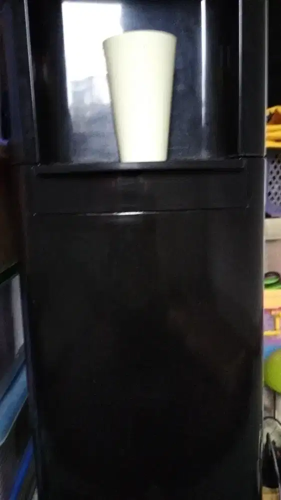 Dispenser .Sharp galon bawah ..panas .dingi.tawar