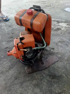 Mesin Potong Rumput