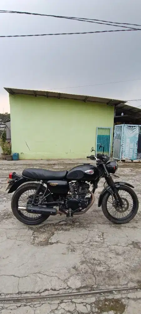{Jual} W175 SE 2018 Surat Lengkap