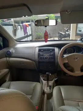 Nissan Livina 2008 Bensin
