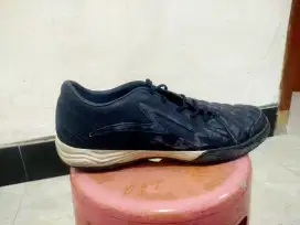 Sepatu futsal specs Metasala Bekas