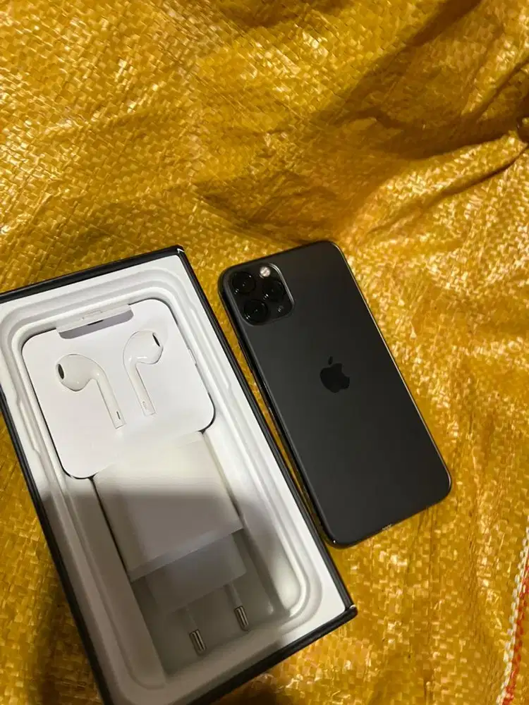 iphone 11 pro max 256gb colek barang baru