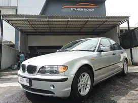 KM 88rb ANTIK BMW 318i E46 Silver 2002