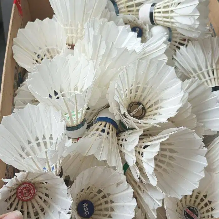 1 slop Shuttlecock bekas