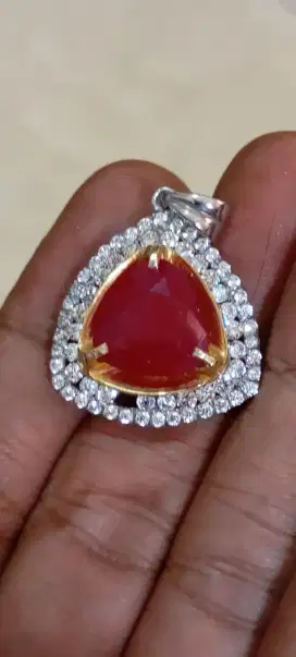 Liontin Ruby Burma Unheated 6.20 ct GD