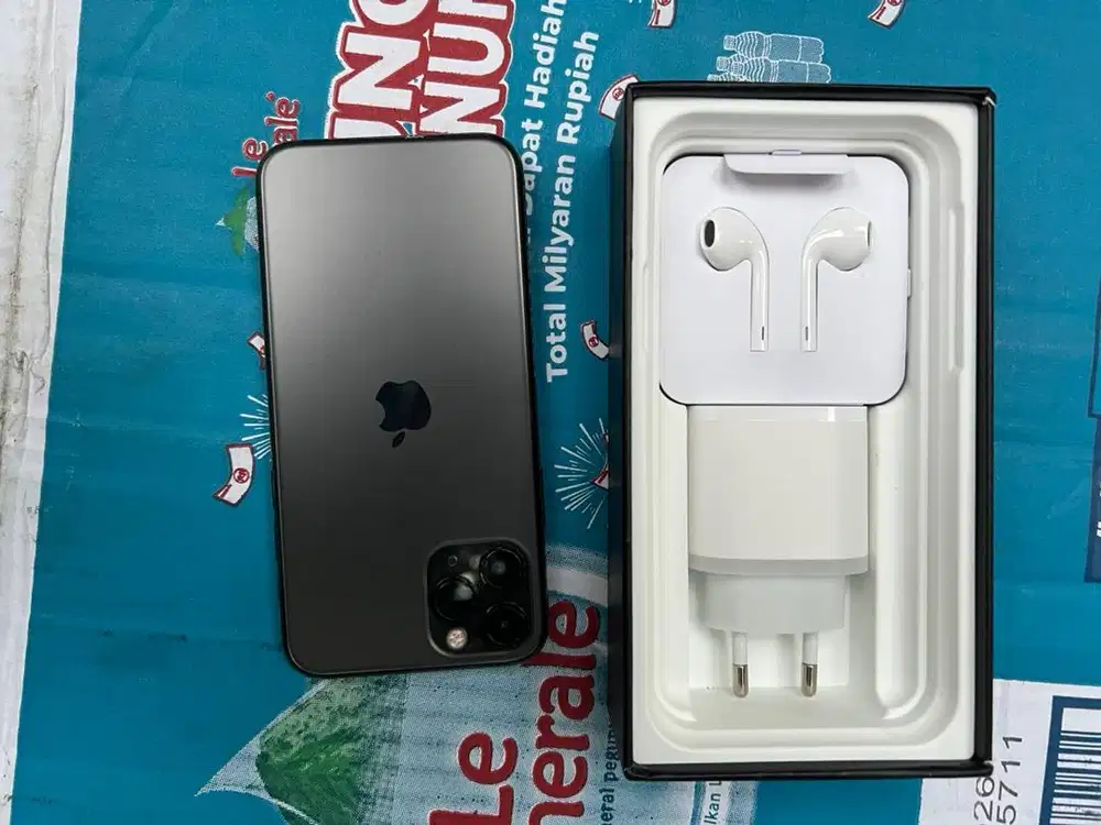iphone 11 pro max 256gb lebih baru