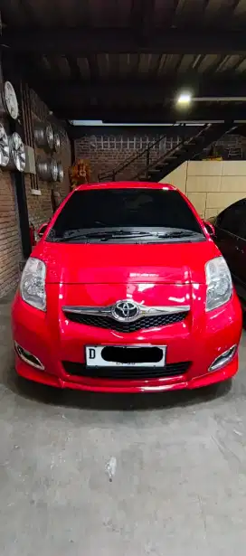 Toyota Yaris 1.5S Limited AT 2011