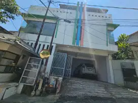 DISEWAKAN KANTOR / TEMPAT USAHA