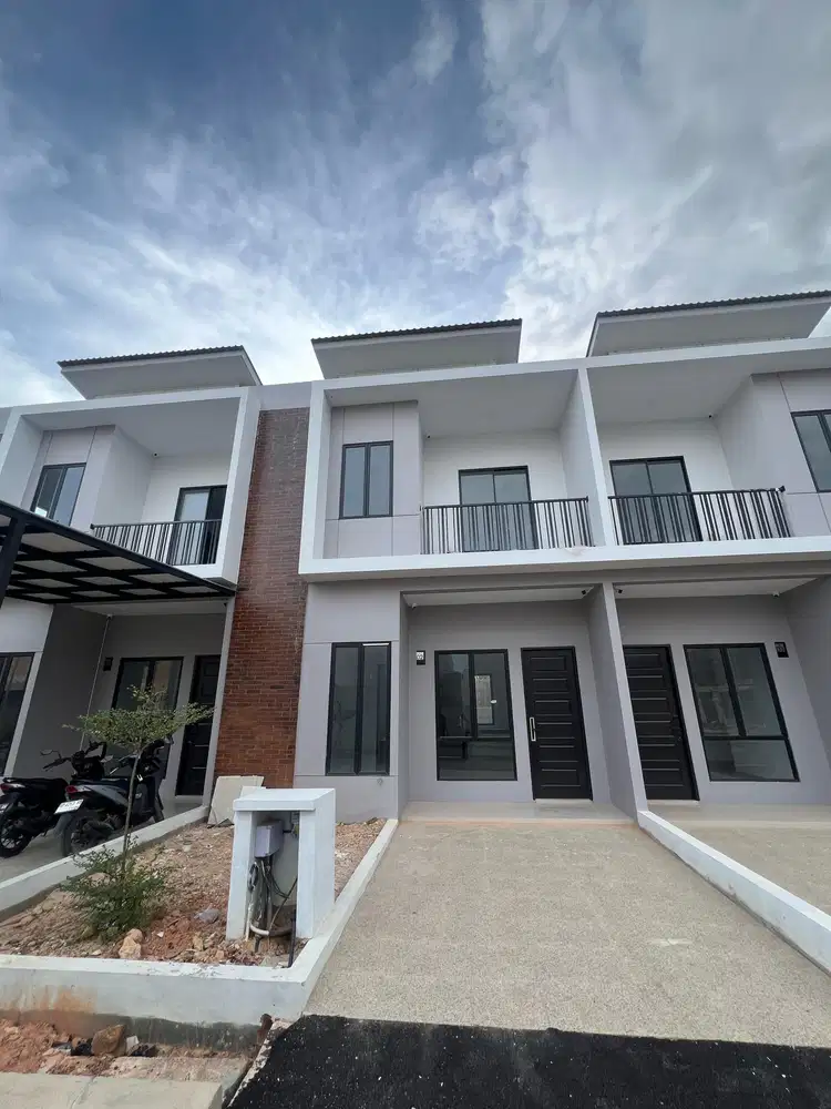 Grand Mansion di Pasir Putih Ocarina | Siap Huni