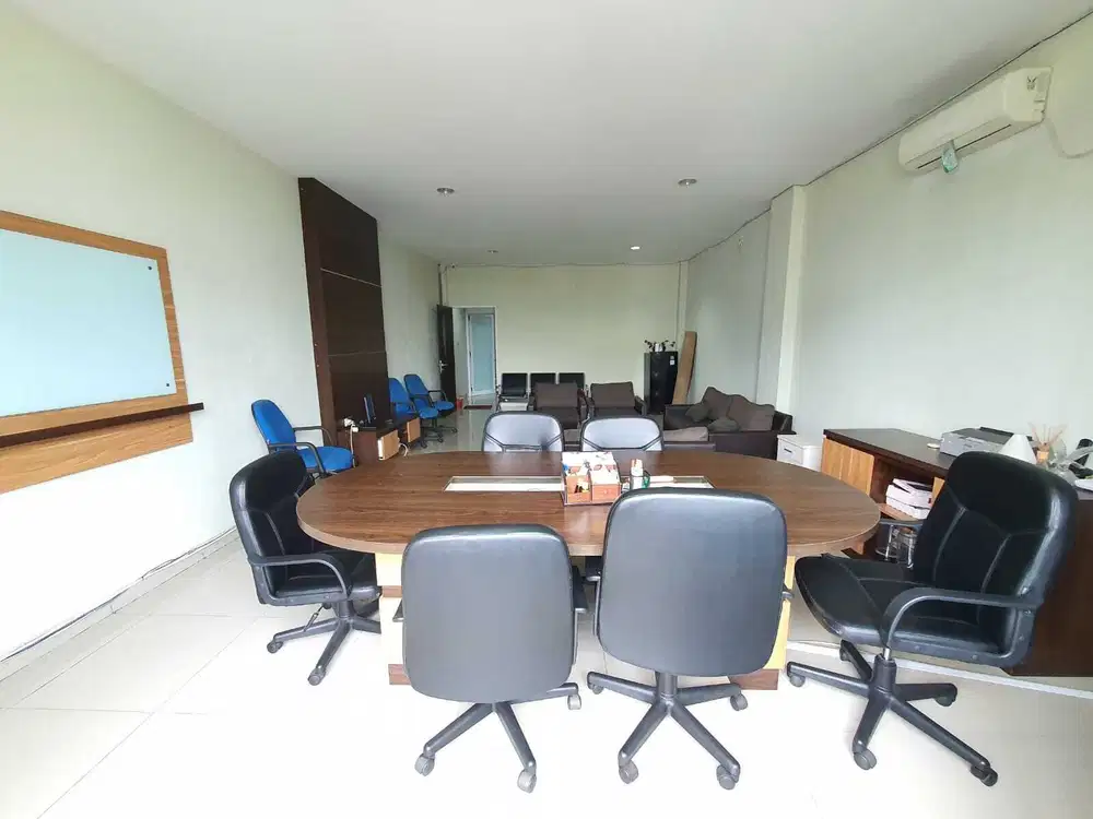 Kesempatan Emas! Jual Ruko di Tebet Potensi Bisnis yang Besar