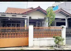 Rumah Super Strategis, 150 Meter Ke Jalan Haji Nawi Raya