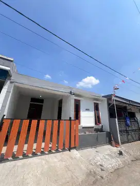 Rumah Full bangunan, 2 kamar tidur, tanpa PR lagi