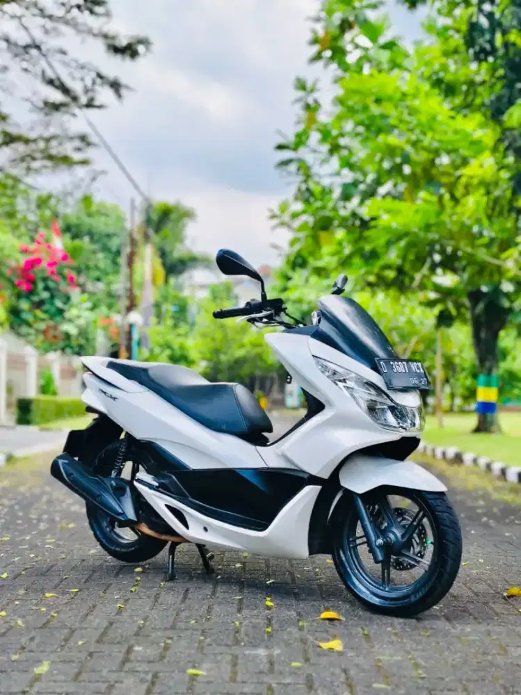 Rare, Honda PCX CBU 2017. Istimewa