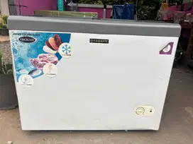 Dijual cepat freezer ice cream