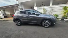 DIJUAL HONDA HRV type SE TH 2019 (pemakaian th 2020) PRIBADI