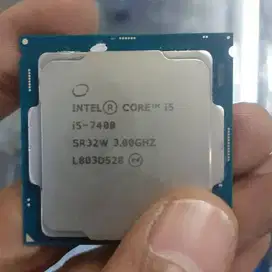 Intel core i5-7400 pemakaian baru 2 bulan. siap tes di lokasi.
