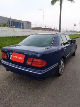 Mercedes-Benz E230 1997 Bensin
