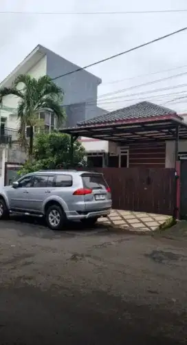 Rumah jalan utama bantarjati dkt indraprasta