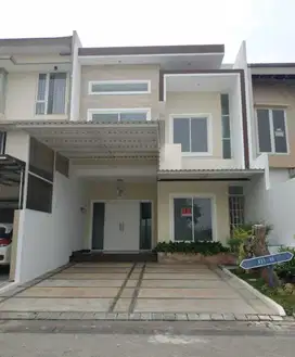 Rumah pakuwon city palm beach imperial surabaya timur