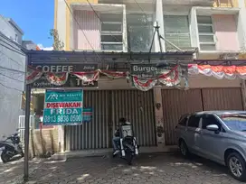 Ruko cocok untuk gudang,toko,online shop parkir luas strategis
