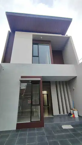 Rumah Baru Modern 2 Lantai di Taman Kopo Indah 2 Bandung