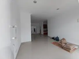 DIJUAL .RUMAH SUDAH RENOVASI DI CLUSTER BARU KOTA WISATA, DEKAT MAL