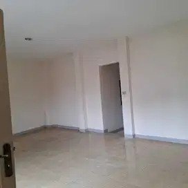 DIJUAL RUMAH BAGUS 2 LANTAI DI TAMAN SURYA 2