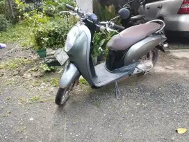 Dijual santai scoopy 2011 ..cek sepuasnya..minus pemakaian