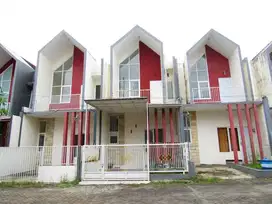 RUMAH SIAP HUNI DEKAT BANDARA 2 LANTAI
