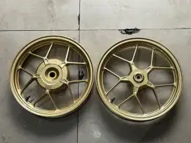 Velg pelek Vario 125 150 LED gen 1