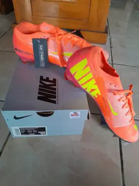 NIKE AIR ZOOM VAPOR 16 ELITE