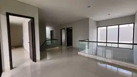 Rumah lux mewah murah di komplek summarecon bandung