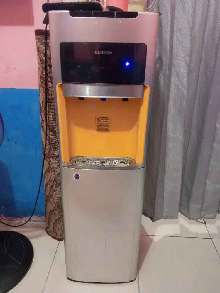 Dispenser Sanken
