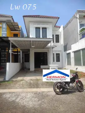Legenda Wisata , Rumah Dua Lantai - Siap Siap Huni - bagus