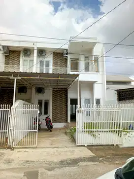 Dijual townhouse murah area kambang iwak jln. Cut nyak dien