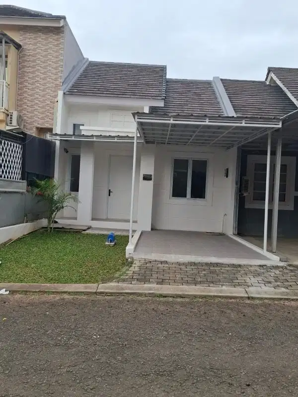 Rumah Siap Huni Lantai Granit dalam Cluster Kota Wisata