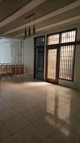 MURAH di Bawah Appraisal Rumah di Setrasari